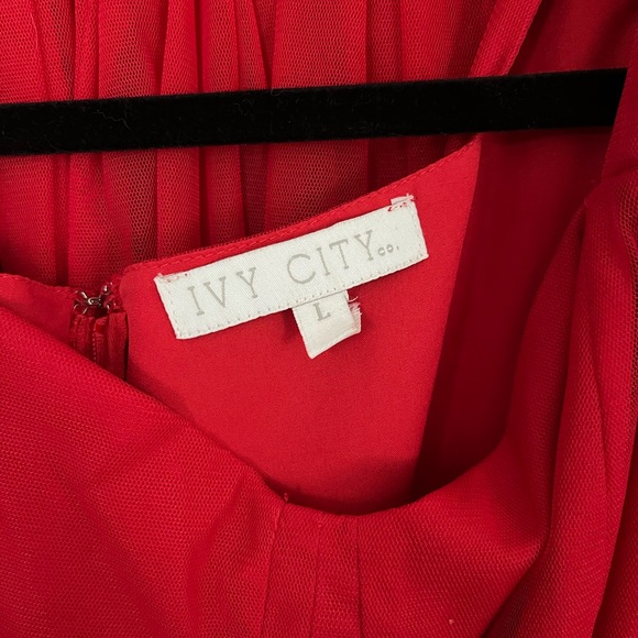 Matching Red Dresses Set - Picture 5 of 10